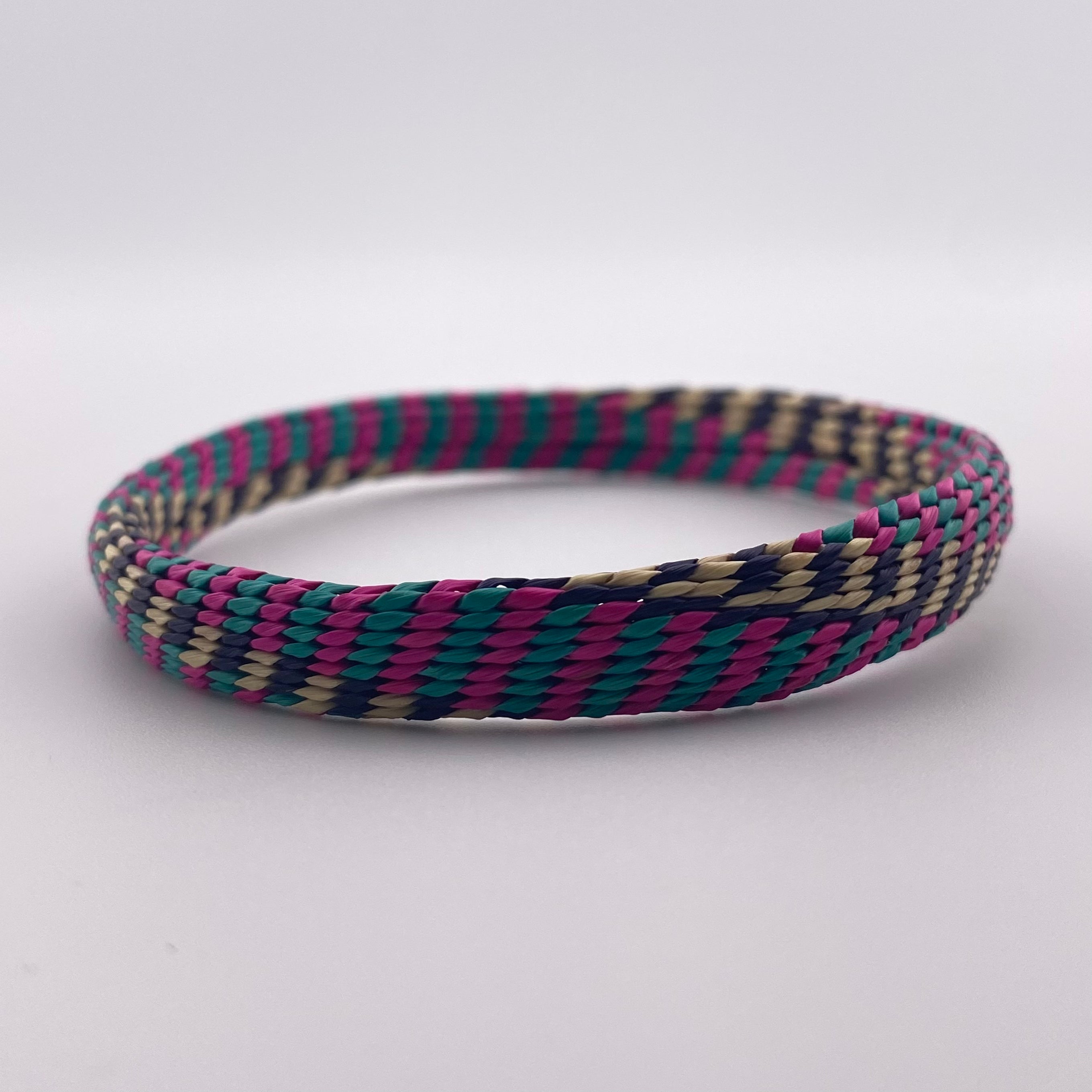 Nodi - klassischer Armreif